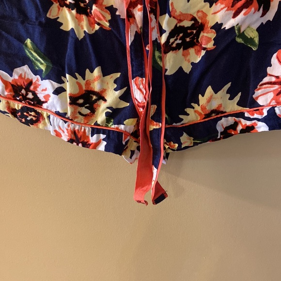 Joe Fresh blue with orange flowers pj shorts - size medium - Picture 5 of 7